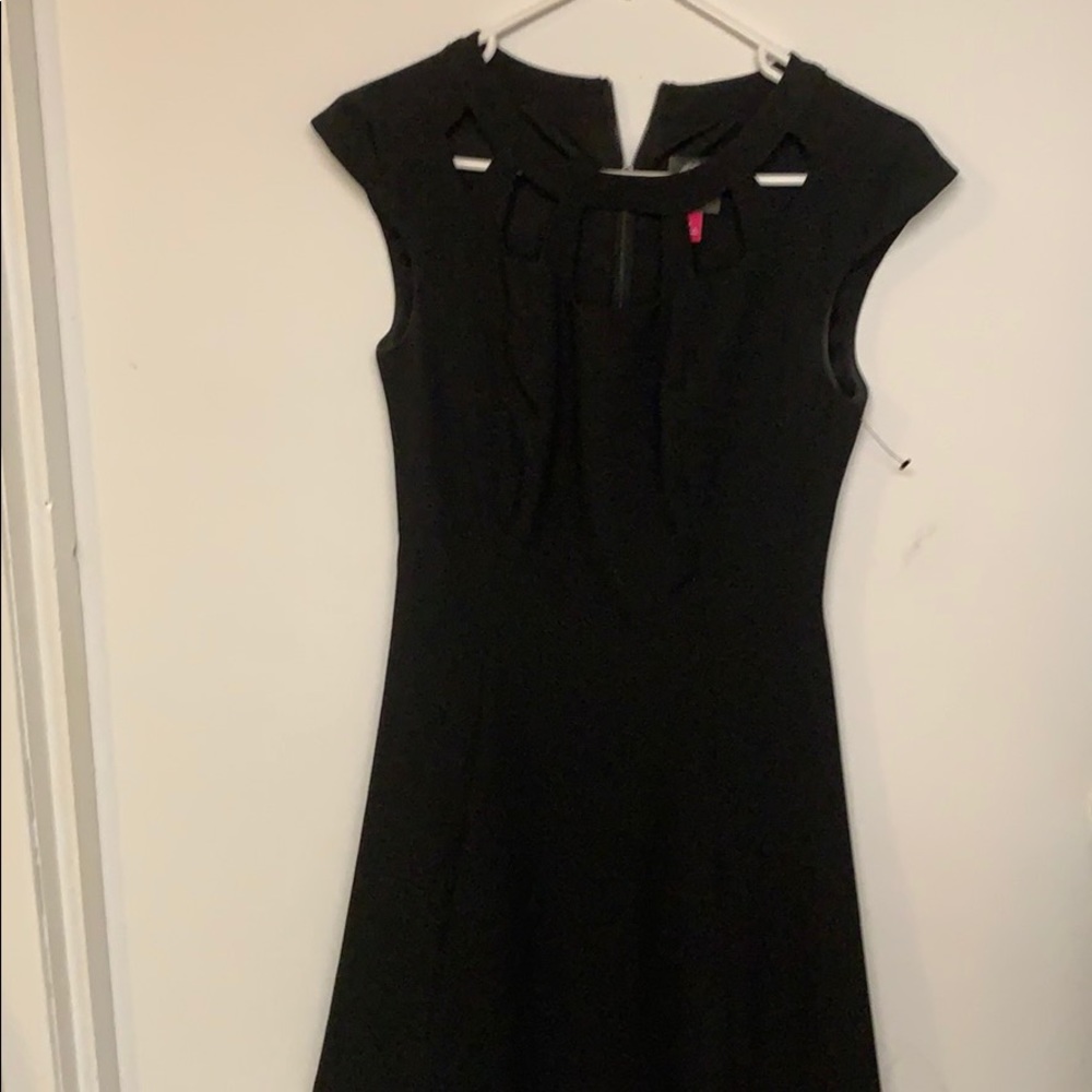Vince camuto size 4 mini black dress